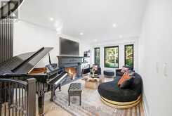 82 WESTWOOD LANE | Richmond Hill Ontario | Slide Image Nineteen