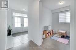 13 ABBEY CRESCENT | Barrie Ontario | Slide Image Eleven