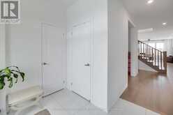13 ABBEY CRESCENT | Barrie Ontario | Slide Image Four