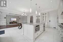 1496 MANSFIELD DRIVE | Oakville Ontario | Slide Image Nine