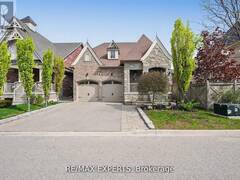 4 SIM HILL CRESCENT King Ontario, L7B 0C4
