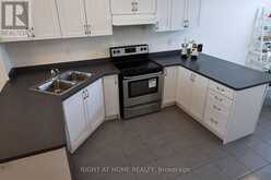 10971 WOODBINE AVENUE | Markham Ontario | Slide Image Ten