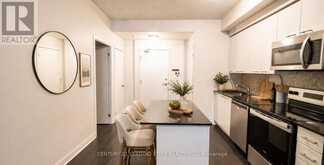 517 - 15 BRUYERES MEWS | Toronto Ontario | Slide Image Eight