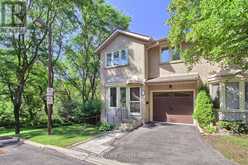 27 ANDERSON PLACE | Aurora Ontario | Slide Image Two