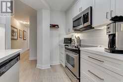27 ANDERSON PLACE | Aurora Ontario | Slide Image Nine