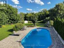 97 THOMPSON DRIVE | East Gwillimbury Ontario | Slide Image Two