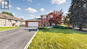97 THOMPSON DRIVE | East Gwillimbury Ontario | Slide Image Three