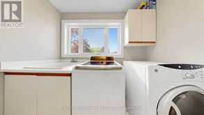 97 THOMPSON DRIVE | East Gwillimbury Ontario | Slide Image Thirty-four