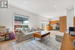 69 SUMMERSET DRIVE | Barrie Ontario | Slide Image Ten