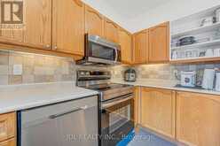 69 SUMMERSET DRIVE | Barrie Ontario | Slide Image Thirteen