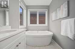 1444 VARELAS PASSAGE | Oakville Ontario | Slide Image Thirty-two