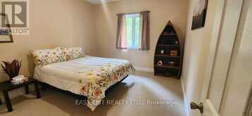 110 MONCK SQUARE | Deep River Ontario | Slide Image Seventeen