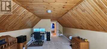 110 MONCK SQUARE | Deep River Ontario | Slide Image Twenty