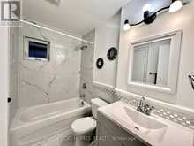 39 LAIDLAW DRIVE | Barrie Ontario | Slide Image Eight