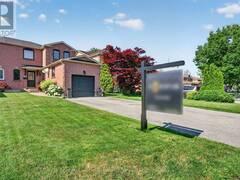 47 ROLLO DRIVE Ajax Ontario, L1S 7E2