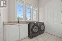 245 PINE HILL ROAD | Bradford West Gwillimbury Ontario | Slide Image Twenty-one