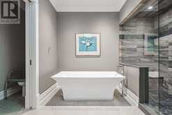 597 OLD YORK ROAD | Burlington Ontario | Slide Image Twenty-two