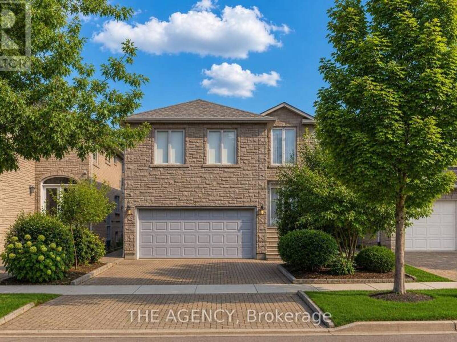 68 TOWNSGATE DRIVE, Vaughan, Ontario L4J 8A4