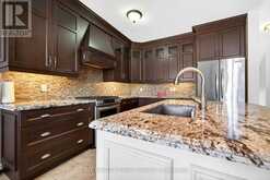 27 GRAND POPLAR LANE | Wasaga Beach Ontario | Slide Image Seven