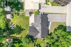 11 CASTLE DRIVE | Barrie Ontario | Slide Image Forty-two