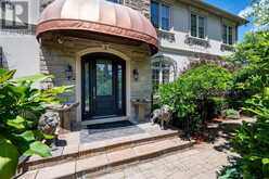 2 BOND AVENUE | Toronto Ontario | Slide Image Nine