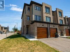 30 PUMPKIN CORNER CRESCENT Barrie Ontario, L9J 0T6