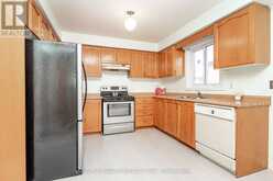 98 SAHARA TRAIL | Brampton Ontario | Slide Image Twelve
