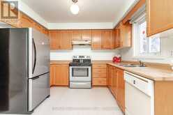 98 SAHARA TRAIL | Brampton Ontario | Slide Image Thirteen