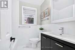 18 SPENCELY COURT | Toronto Ontario | Slide Image Thirteen