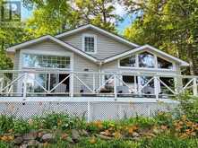 1118 PINE LAKE SHORES | Bracebridge Ontario | Slide Image Twenty-one