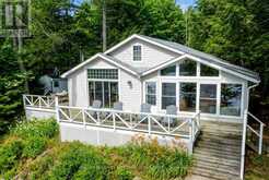 1118 PINE LAKE SHORES | Bracebridge Ontario | Slide Image Three