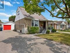 15 HUNTSMOOR ROAD Toronto Ontario, M9W 3R4