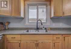 37 WINGFIELD AVENUE | Stratford Ontario | Slide Image Thirteen
