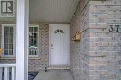 37 WINGFIELD AVENUE | Stratford Ontario | Slide Image Five