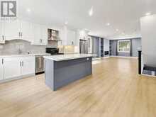 8 HARRIS AVENUE | Toronto Ontario | Slide Image Seventeen