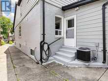 8 HARRIS AVENUE | Toronto Ontario | Slide Image Forty
