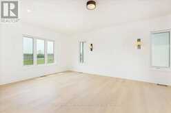 147 LAKE DRIVE E | Georgina Ontario | Slide Image Nineteen