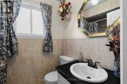 4 CAMPBELL AVENUE | Oro-Medonte Ontario | Slide Image Thirteen