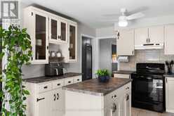 4 CAMPBELL AVENUE | Oro-Medonte Ontario | Slide Image Nine