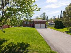 4 CAMPBELL AVENUE Oro-Medonte Ontario, L0L 1T0