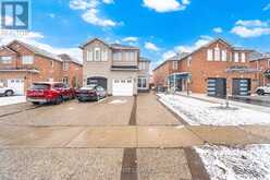 28 MOUNT FUJI CRESCENT | Brampton Ontario | Slide Image Two
