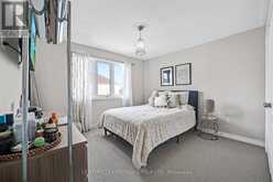 32 AMBERWING LANDING | Bradford West Gwillimbury Ontario | Slide Image Twenty-nine