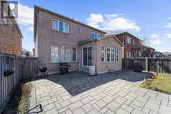 32 AMBERWING LANDING | Bradford West Gwillimbury Ontario | Slide Image Thirty-eight