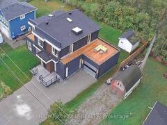 56 SALLOWS DRIVE Tay Ontario, L0K 2A0