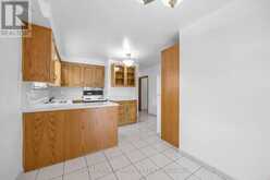 20 LINTHURST AVENUE | Toronto Ontario | Slide Image Twenty