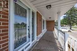 20 LINTHURST AVENUE | Toronto Ontario | Slide Image Five