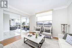 404 - 30 HARDING BOULEVARD W | Richmond Hill Ontario | Slide Image Six
