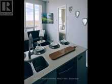 1803 - 2212 LAKE SHORE BOULEVARD W | Toronto Ontario | Slide Image Seven