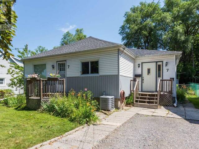7 VALLEYVIEW CRESCENT Belleville Ontario, K8P 3E9 - 3 Bedrooms Home For Sale