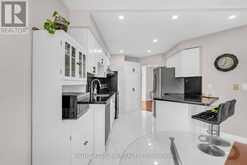 847 STONEBRIDGE AVENUE | Mississauga Ontario | Slide Image Twenty